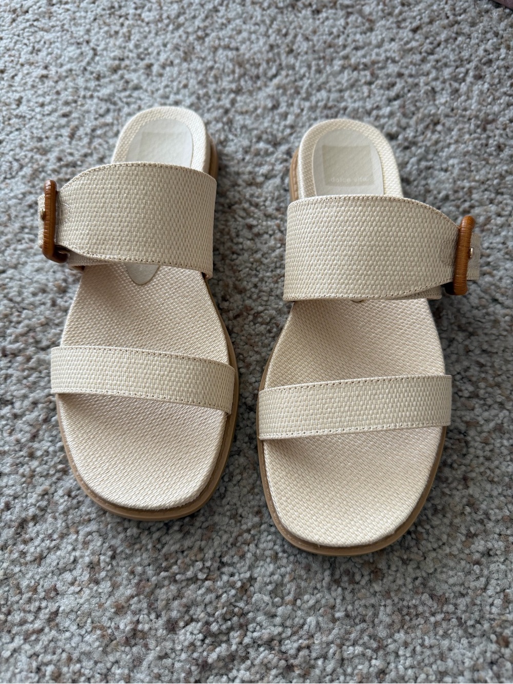 Dolce Vita Wheat Raffia Slide Sandals with Buckle Accent